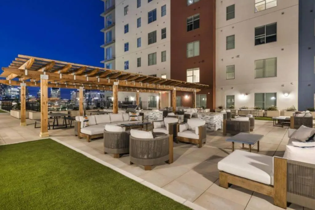 Beverly Hills Suite Penthouse The Gulch Nashville United States