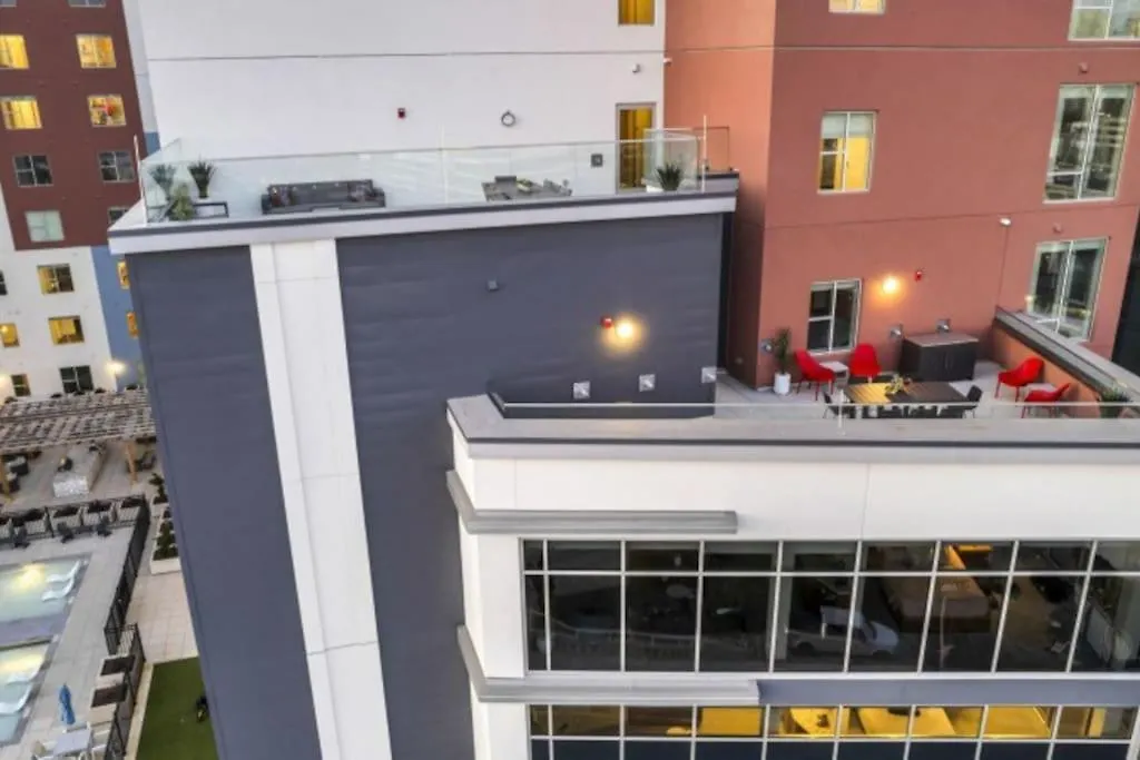 Beverly Hills Suite Penthouse The Gulch Nashville Apartment